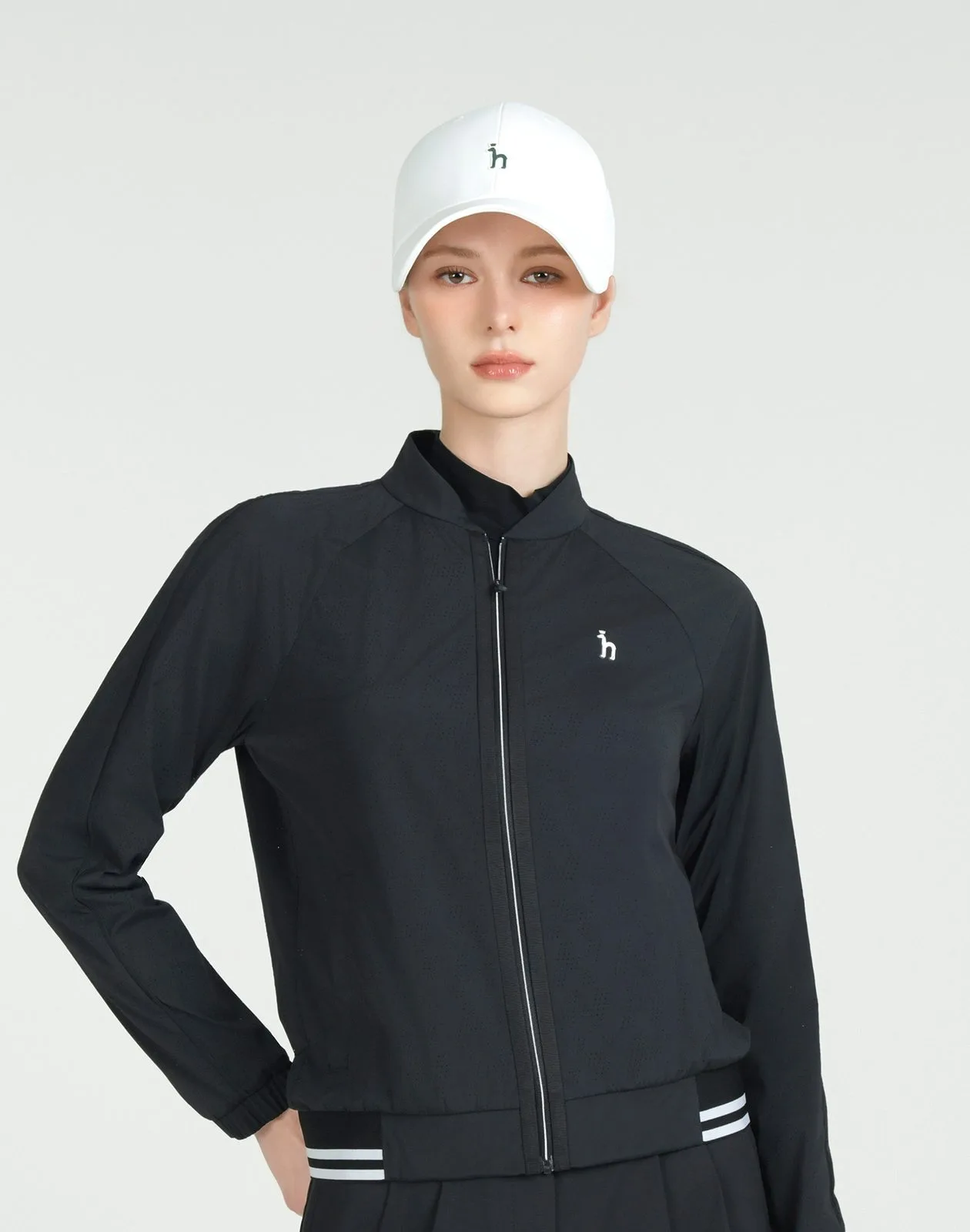Áo khoác ngoài nữ (JUMPER) - BK